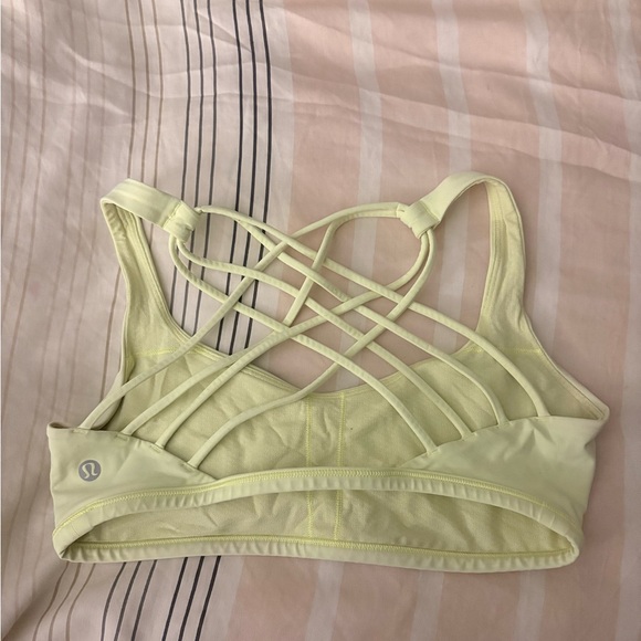 lululemon athletica Light Yellow Crisscross Sports Bra - Picture 3 of 5